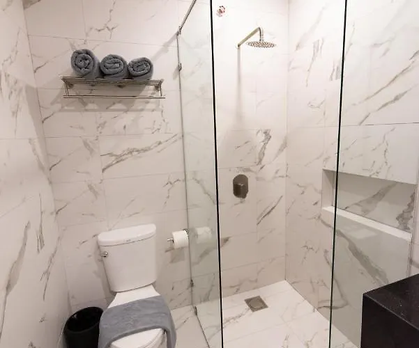 Hotel One - 3*